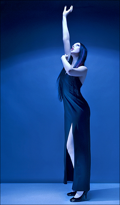 Female model photo shoot of Saskia Reinhart by Daniel Doyen in studio