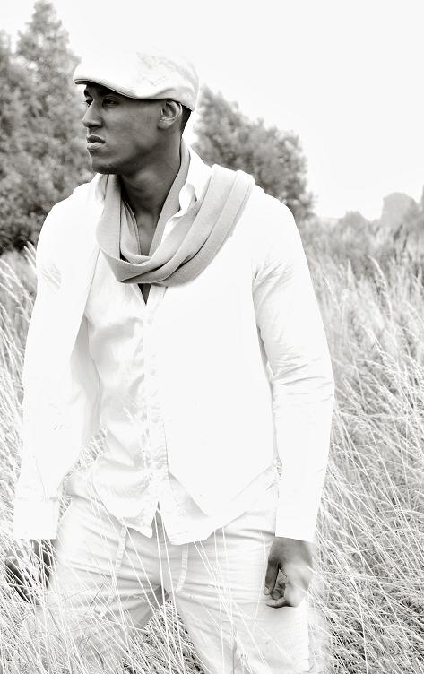Male model photo shoot of Steven Rodney