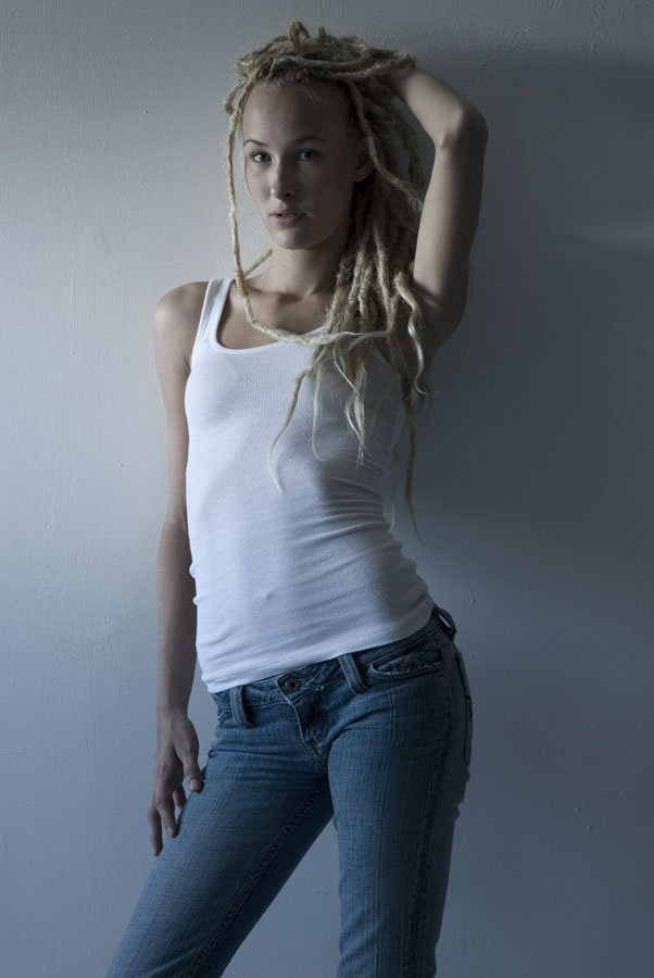 Female model photo shoot of Lauren Carina 