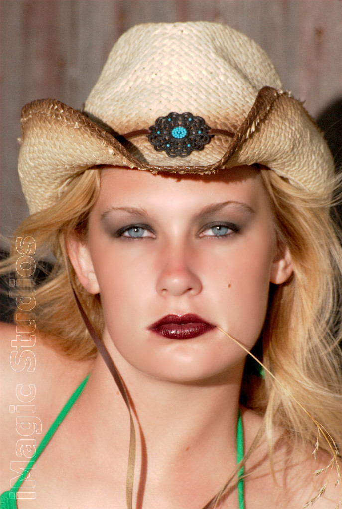 Female model photo shoot of Kyleigh Fox by iMagic