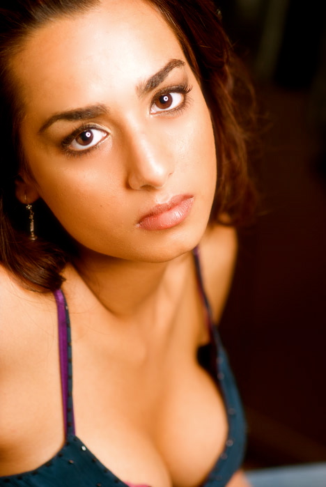 Female model photo shoot of Sonal