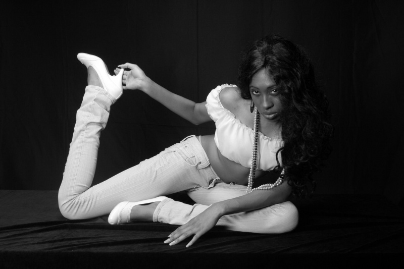Female model photo shoot of Miss Mi Mi by Mr Don Photos