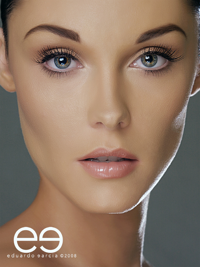 Female model photo shoot of Dylan Field by eg in Miami Beach, makeup by bo satayakul