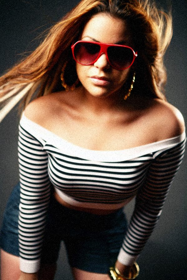 Female model photo shoot of Yomil M
