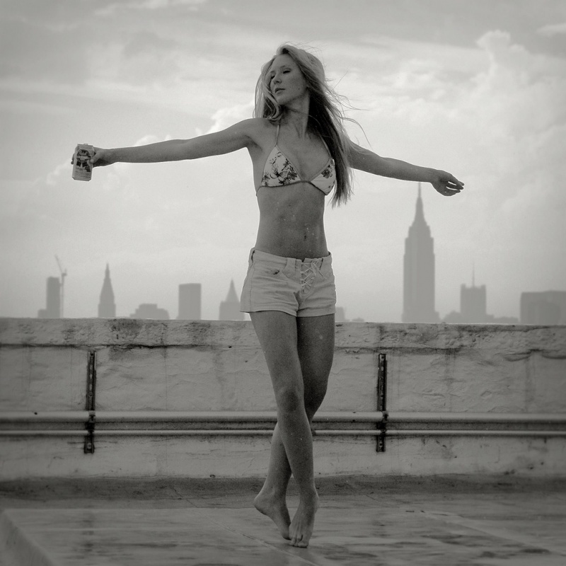 Female model photo shoot of Keren Fedida in Williamsburg,Brooklyn