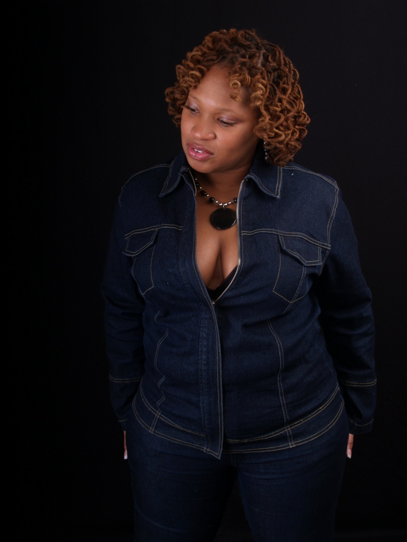 Female model photo shoot of Plus Model Liz Smith by Photography By Chace in Philadelphia, PA