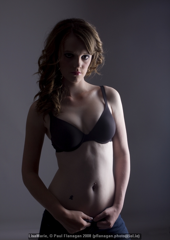 Female model photo shoot of Lisa Nolan
