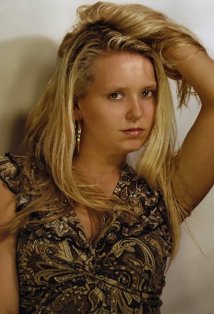 Female model photo shoot of Belinda Sides