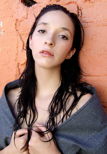 Female model photo shoot of Karlita Lopez