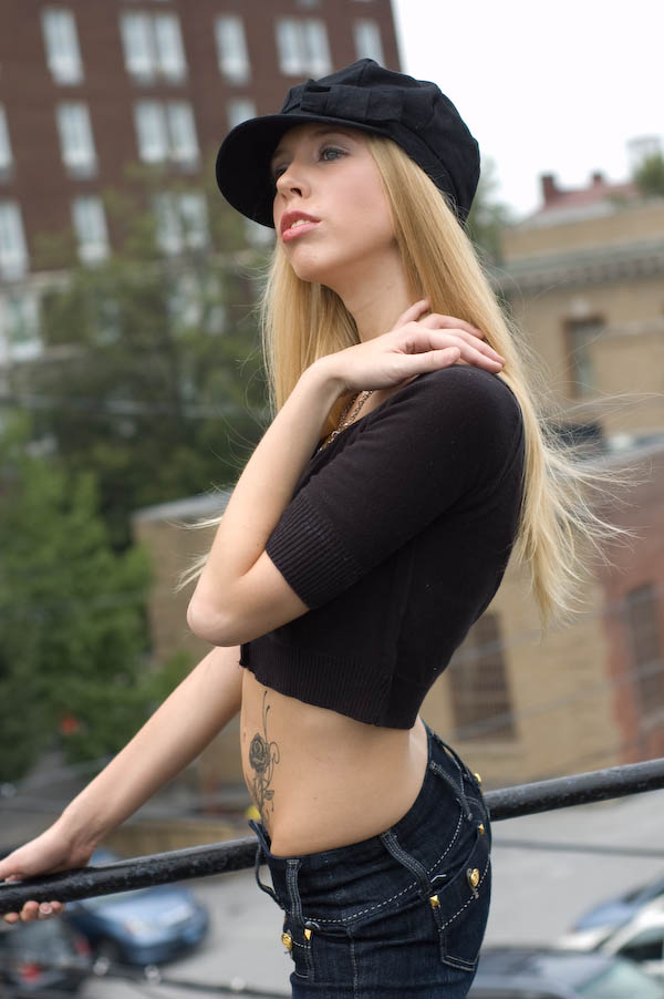 Female model photo shoot of Danielle3264