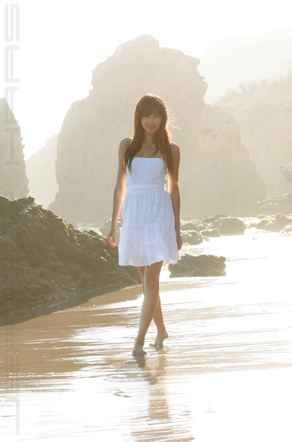 Female model photo shoot of Jenny Wu