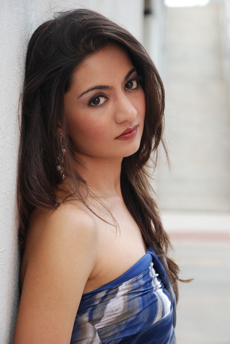 Female model photo shoot of Bhavi Shah by Expressions in OKC in DOWNTOWN OKLAHOMA CITY