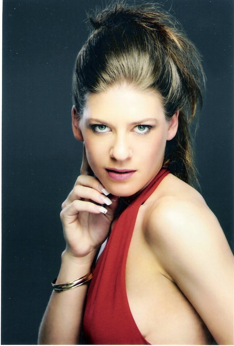Female model photo shoot of Donnarae in Image Style Studio