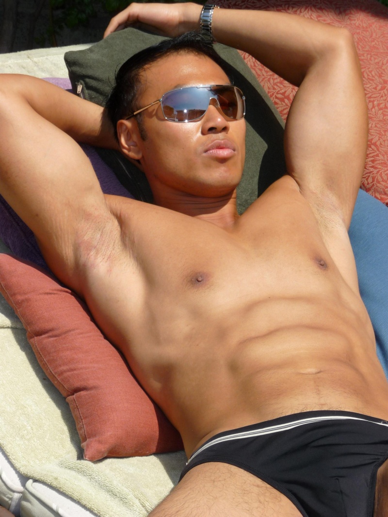 Male model photo shoot of Mike Chiang