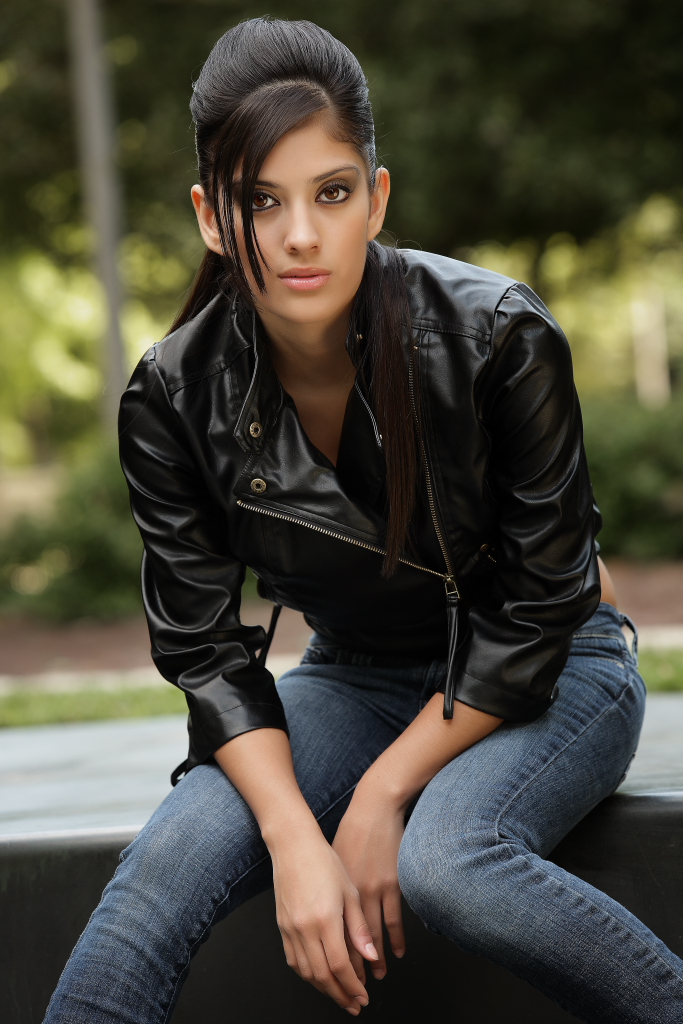 Female model photo shoot of Monica  Lopez by Robert Beczarski in Chicago