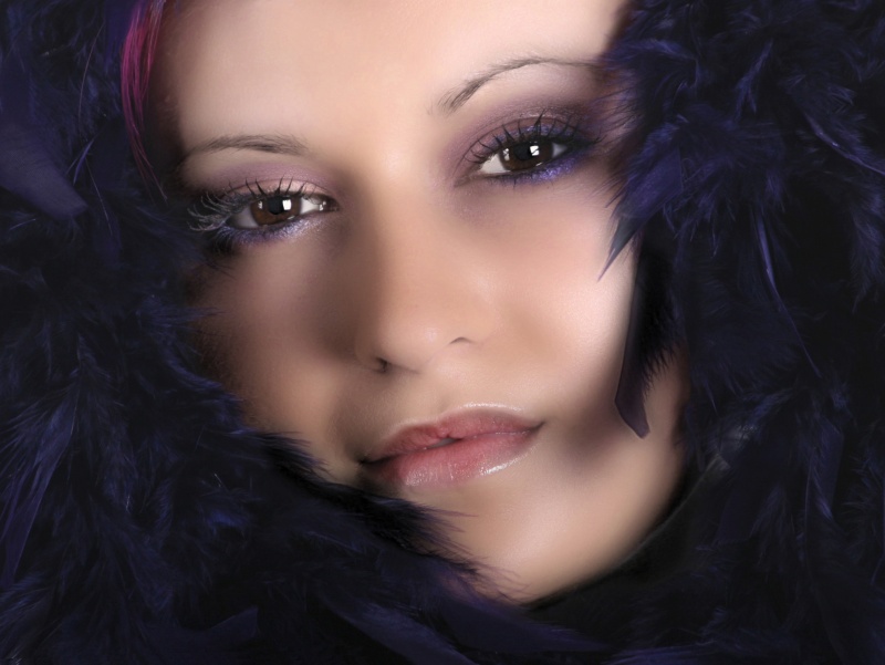 Female model photo shoot of _SeVeR_ in Hamilton, makeup by ellie-mua