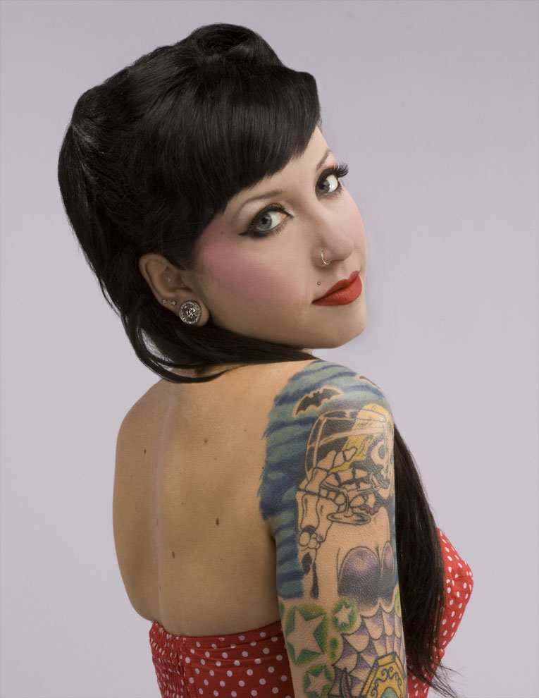 Female model photo shoot of laurenburnettphotography and Onyx Wynter in AIC Studio