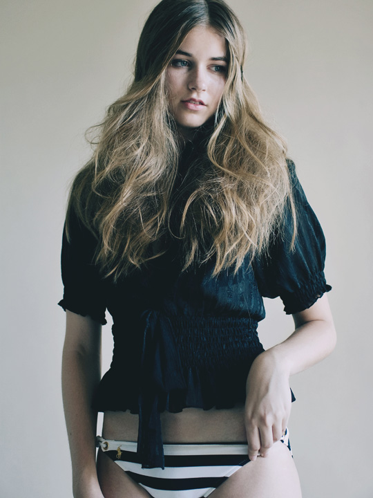 Female model photo shoot of Kelly K Hair in model - lauren maxwell
