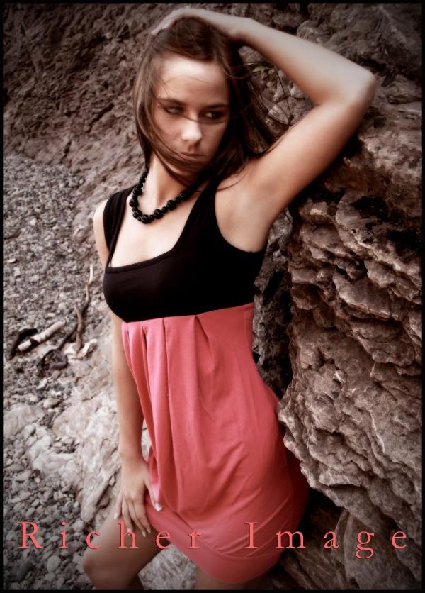 Female model photo shoot of Raquel Vanderville