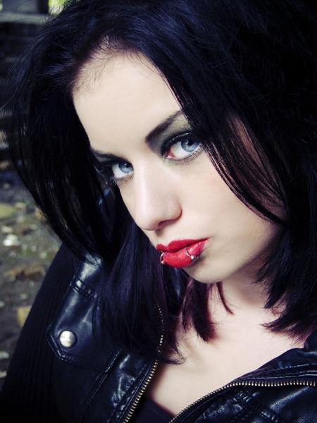 Female model photo shoot of Elle Toxica in Glasgow