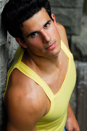 Male model photo shoot of Daniel Abrahao