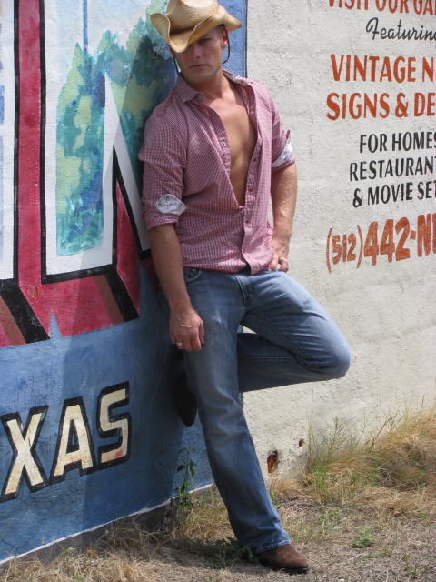 Male model photo shoot of Warren Clark in 1st Street Mural: Austin, TX