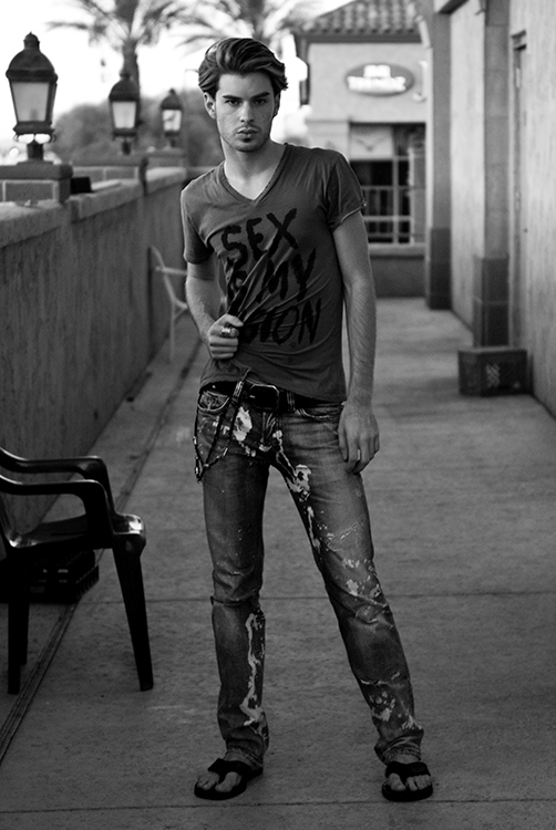 Male model photo shoot of Nickolas Wilde in Las Vegas