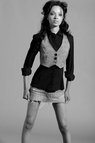 Female model photo shoot of Shayla Jeunesse