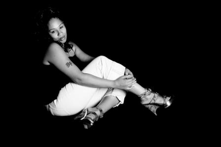 Female model photo shoot of Rotiqua by Cosby Photography