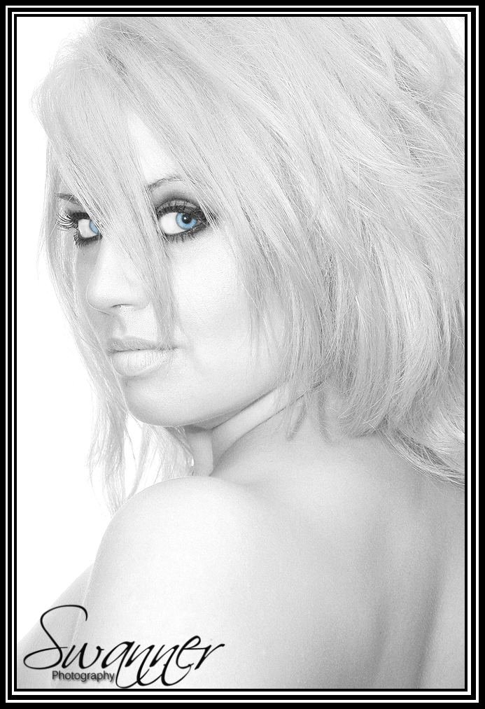 Female model photo shoot of Swanner Photography in TX