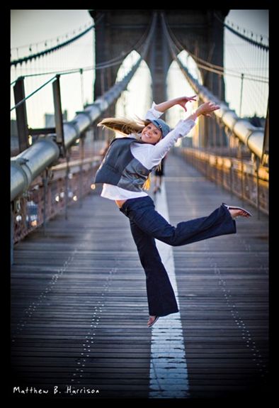 Female model photo shoot of Miss Gidget by TheLeicaGuy in Brooklyn Bridge