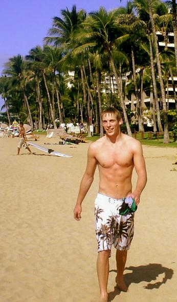 Male model photo shoot of No Longerlisted in Maui, Hawaii
