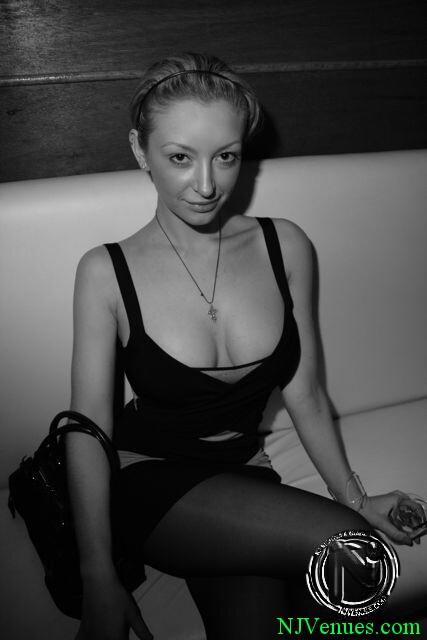 Female model photo shoot of Yelena Novikova