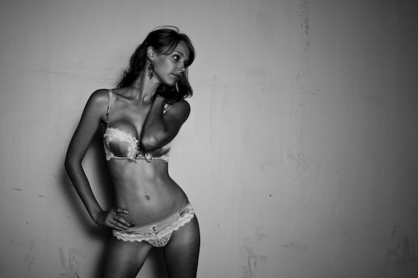 Female model photo shoot of Abigail Tallman by Richie Thomassen