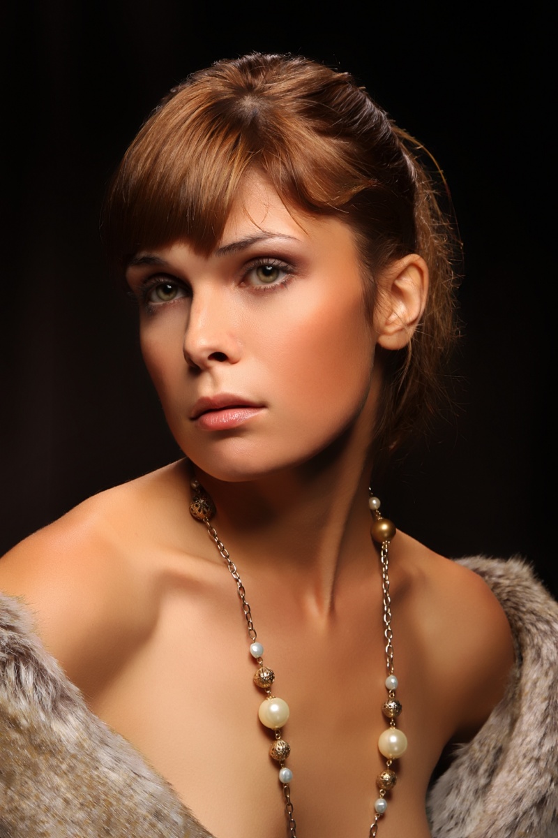 Female model photo shoot of Mareena by robert christopher