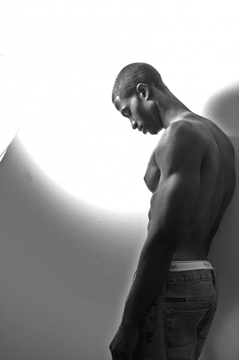 Male model photo shoot of Tyson W