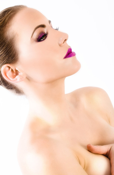 Female model photo shoot of SarahPeach by Ryan Kerns, makeup by Krystle Parinas