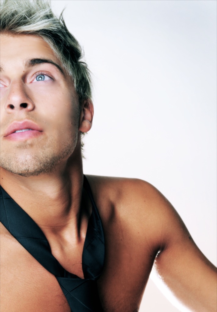 Male model photo shoot of Mathieu B