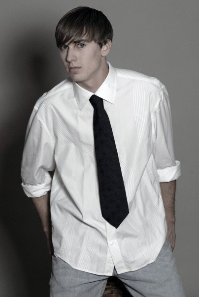 Male model photo shoot of David Wohlfeil