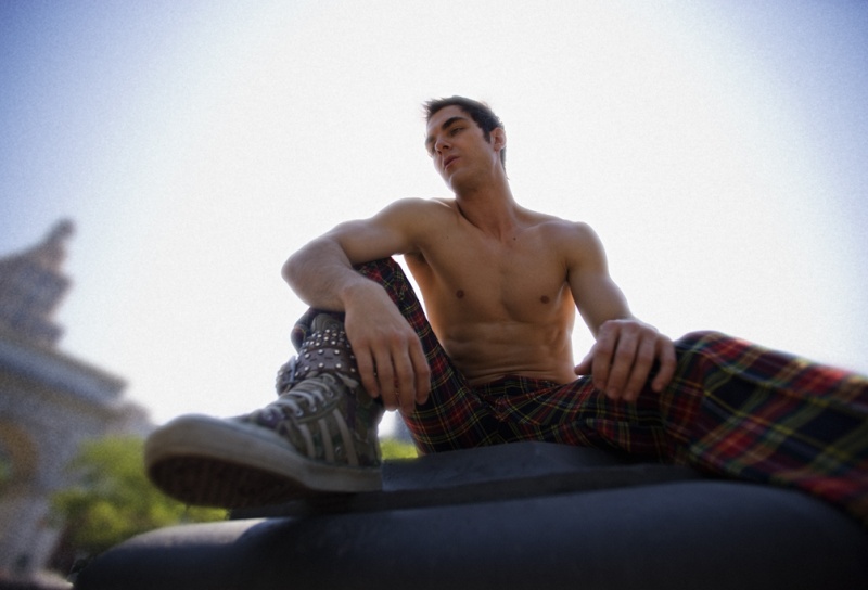 Male model photo shoot of Drew Endicott