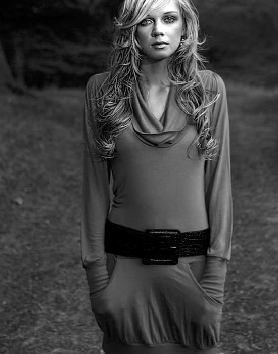 Female model photo shoot of Leah-Rose by Matt Sayles