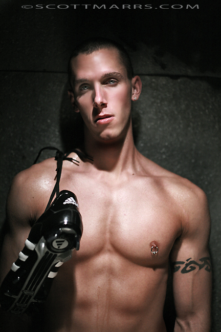 Male model photo shoot of Bryan Solus