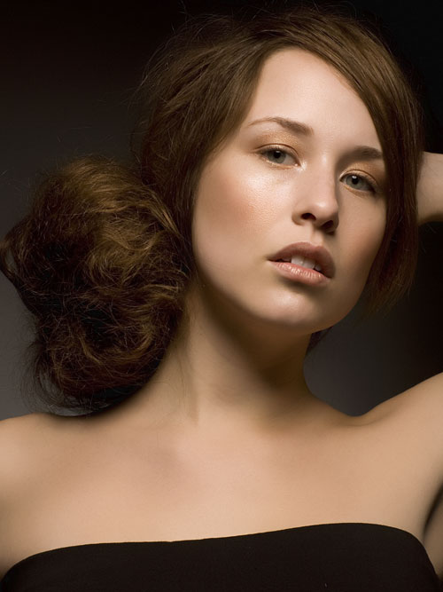 Female model photo shoot of Emmy Ohrn