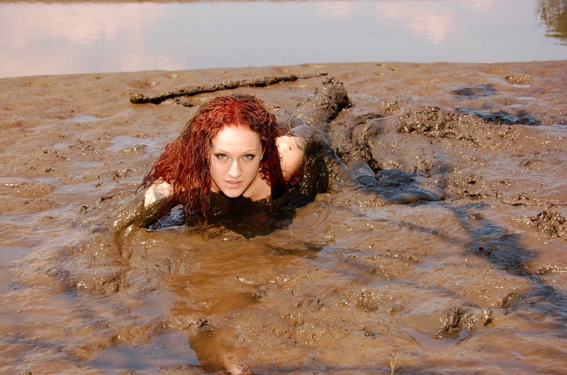 Male and Female model photo shoot of Earthen Art and Bunni Peterdozzi