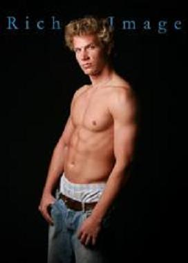 Male model photo shoot of Zac Tegge in Marquette