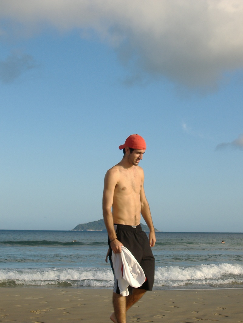 Male model photo shoot of Adriano Enderle in Pantano do Sul -  SC -  Brazil