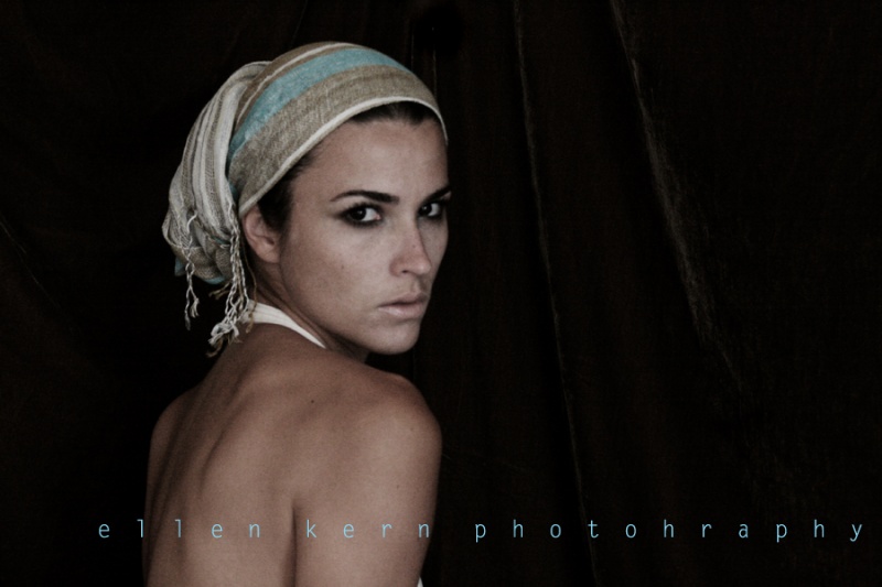 Female model photo shoot of Ellen Kern