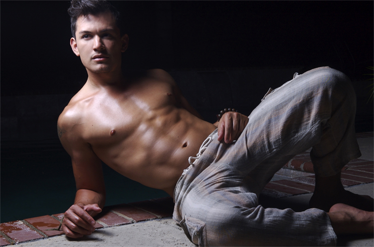 Male model photo shoot of Omar Veluz