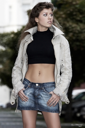 Female model photo shoot of Aljona