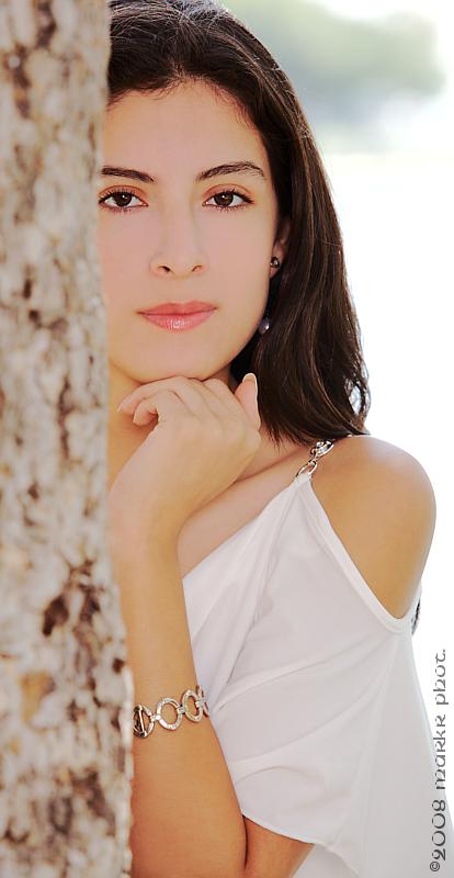 Female model photo shoot of Ivonne Valencia